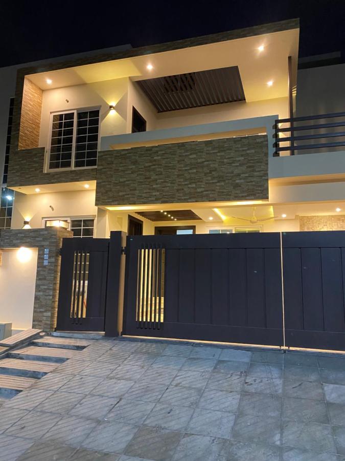 Continental Boutique House Bed & Breakfast Islamabad Exterior photo