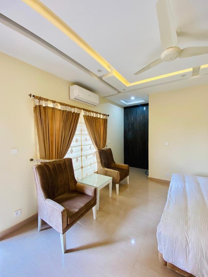 Continental Boutique House Bed & Breakfast Islamabad Exterior photo